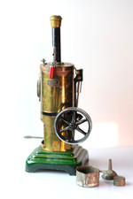 Märklin 4116 antike vertikale Dampfmaschine mit Zubehör, um 1930, mit Karton