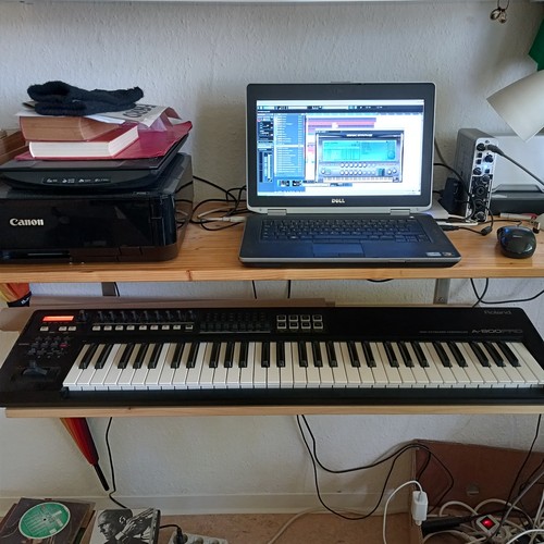 Roland 800 pro keyboard midi - a,