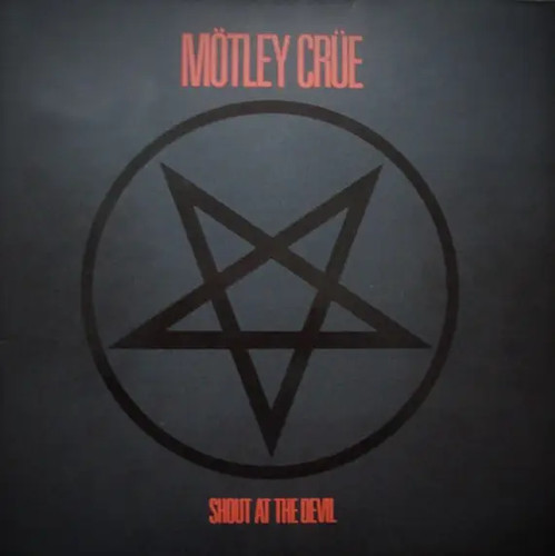 Mötley crüe shout the - crüe, at