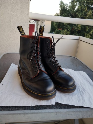 Martens 1460 made - martens,