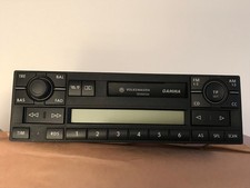 Original VW-Radio Gamma V in gutem Zustand mit Diebstahl-Code