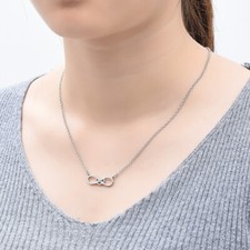 Infinity Unendlichkeit Hals