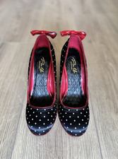 Pin Up Couture Pumps Plateau Satin Lack Punkte Rockabilly Schwarz Rot 36