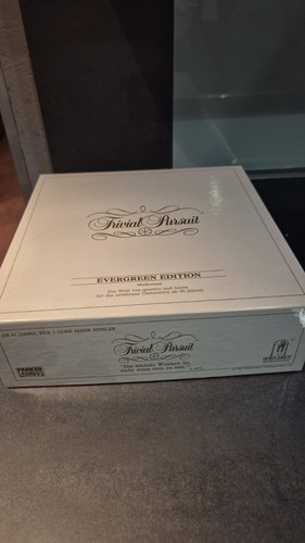 Trivial pursuit evergreen - pursuit,