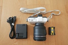 Nikon 1 V1 10.1MP Spiegellose Systemkamera nur 3352 Auslösungen