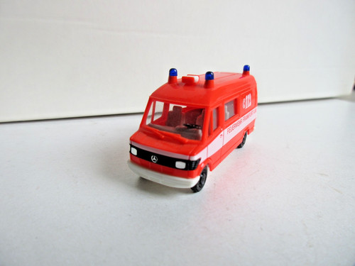 Herpa mercedes 207d - 1:87,