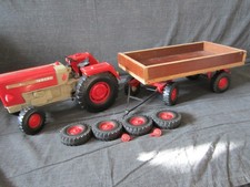 DDR Spielzeug Anker / Piko ZT 300 Traktor mit Anhänger