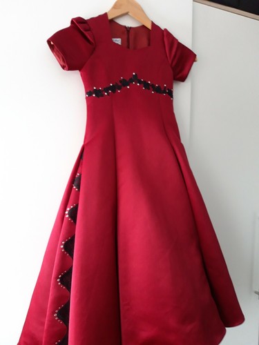 Kinderkleid für besondere