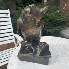 Große Skulptur Eule auf Buch vermutlich Gips bronziert 7 KG