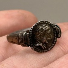 ALTER RÖMISCHER RING AUS