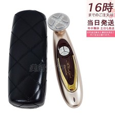 KÜNSTLER & CO. Miss Arrivo