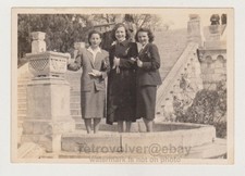 Drei hübsche junge Frauen