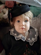 Sammlerpuppe Leni II von Sabine Esche – Sigikid Original, limitiert