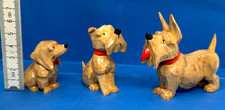 Hunde geschnitzt Figur