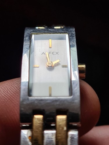 Gut erhaltene damen armbanduhr - erhaltene,
