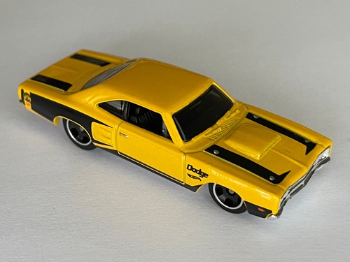 Hot wheels 69 dodge - /, coronet