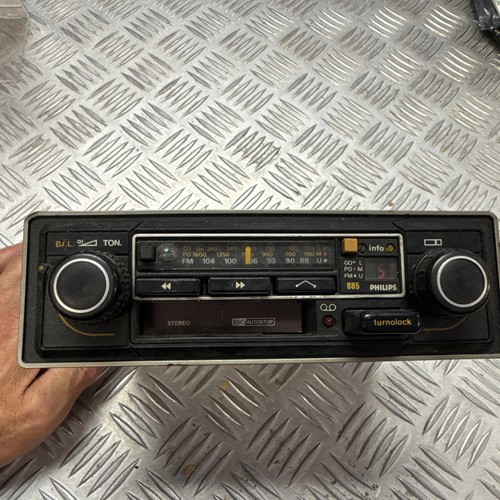 Philips 885 auto radio - 885,