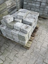 Pflastersteine und Betonplatte ans Selbstabholer zu verschenken