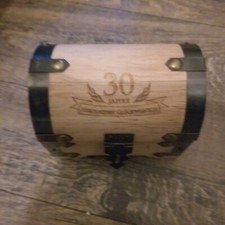 Schatztruhe mit Gravur Holz 30 Geburtstag Geschenk stabil Herzlichen Glückwunsch