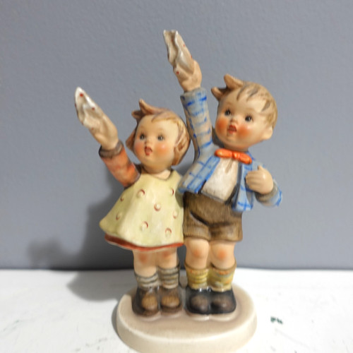 Goebel hummel figurine - figurine, "