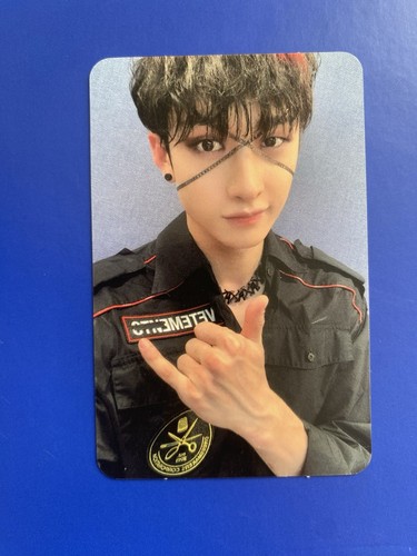 Stray kids live bang - bang, chan