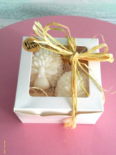 Geschenk Set, Handgemachte Ziegenmilch Seife,  2 Schafe, Geschenkverpackung