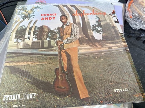 Horace andy sky larking - horace, studio