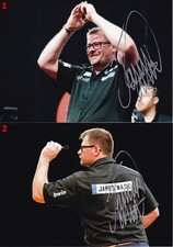 James Wade PDC Darts hand signed 13x18 cm photo