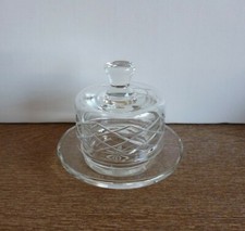 Kleine alte Dose mit Deckel