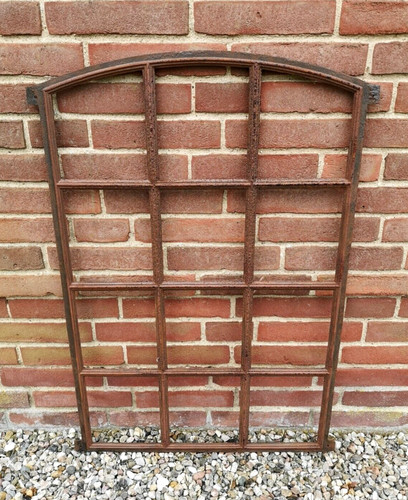 Altes gusseisen stallfenster - gusseisen,