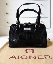 AIGNER  Handtasche aus  Leder und  Synthetik - schwarz -  NEU