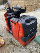 Linde P 50 Schlepper Bauj. 2014 mit Batterieladegerät