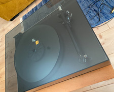 Rega P3 Plattenspieler mit