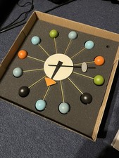 George Nelson Vitra Kugel Wanduhr bunt Mid Century Designklassiker