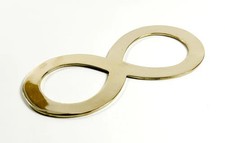 Liegende Acht mittel ca. 15,5