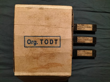 Vier Pappschachteln aus dem