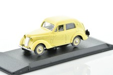 RENAULT JUVAQUATRE Berline