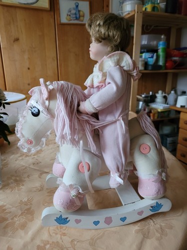 Ponie von hamilton collection - ponie,