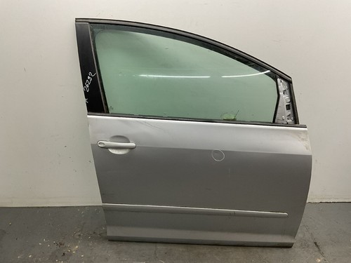 Tür vorn rechts 5m0831106e - rechts,