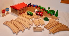 Starterset  m Lokschuppen Schienen/Lok/Zug/Brücke zur Brio Holzeisenbahn