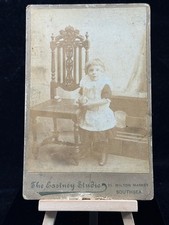 Kleinkind Ball Stuhl Schrank