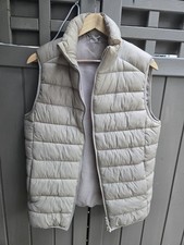 Leichte Steppweste Gr. S (44/46) helles Olivgrün, neuwertig