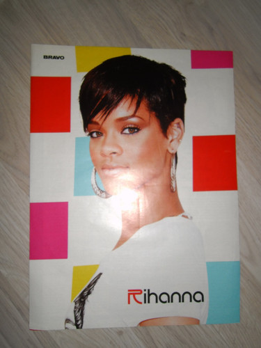 Rihanna poster sammlung - rihanna,