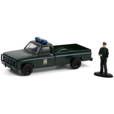 1:64 Chevrolet M1008 with Law