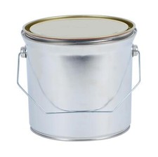 Leerer Blecheimer verzinkt mit