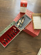 Chinesisches Kalographieset Mit Tuschestein Und Pinsel