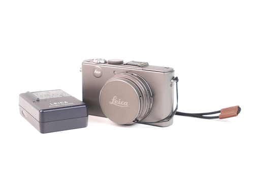 Leica lux titan - 4,