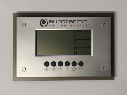 Digitale wanduhr mit - digitale,