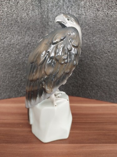 Porzellan greifvogel auf - porzellan,