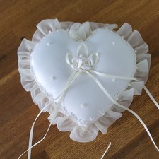 Ringkissen Eheringe Herz Kissen Ringe Herzform Herzkissen Hochzeit Creme weiß